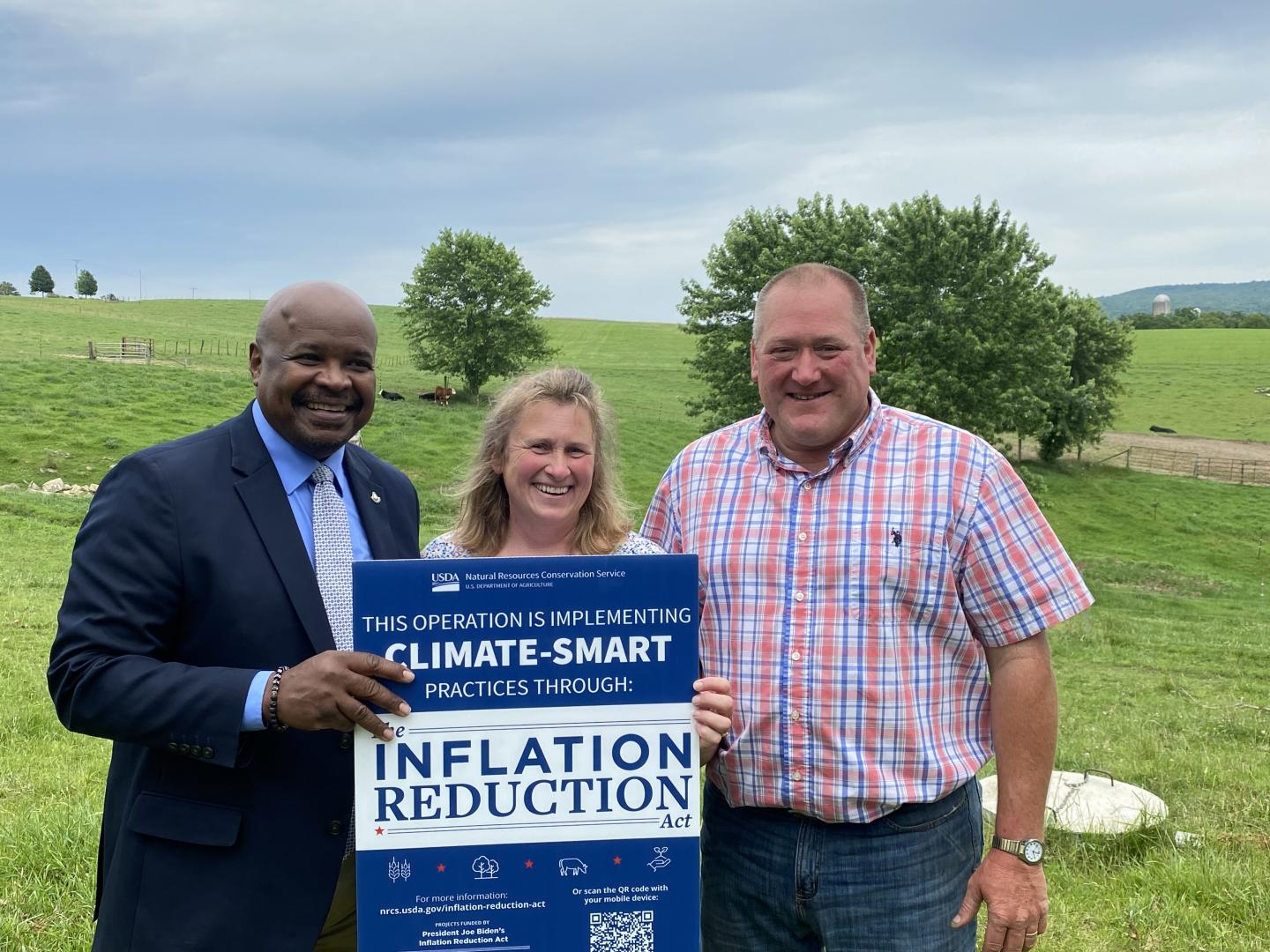 Chief Cosby with Wisconsin beef and grain producers Scott and Valerie Gaffney.