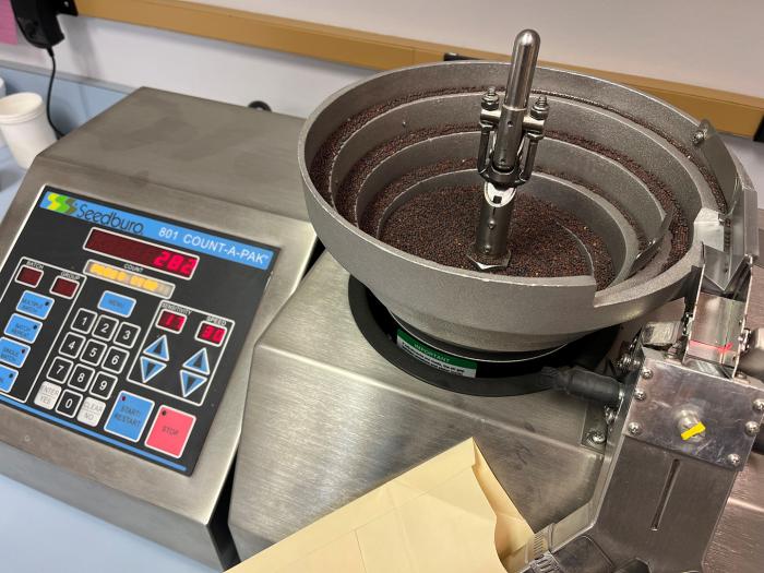 A seed counter counting seeds