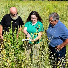Iowa NRCS District Conservationist meets with neighbors about CRP in Cedar County.
