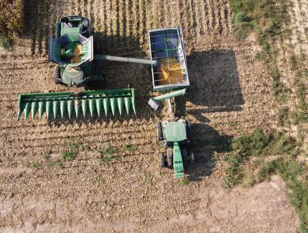 Farming Equipment-Combine & Grain Cart in Robertson County